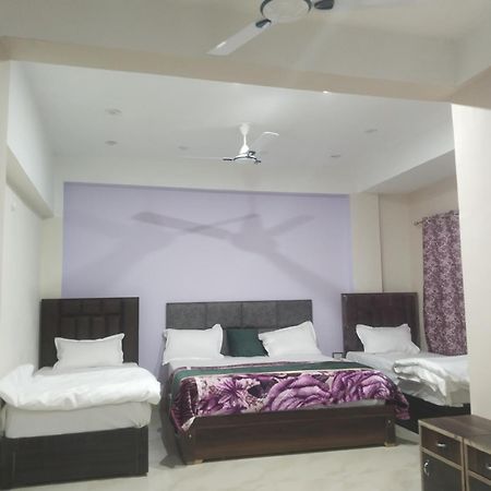 فندق Dixit Residency Vrindāvan المظهر الخارجي الصورة