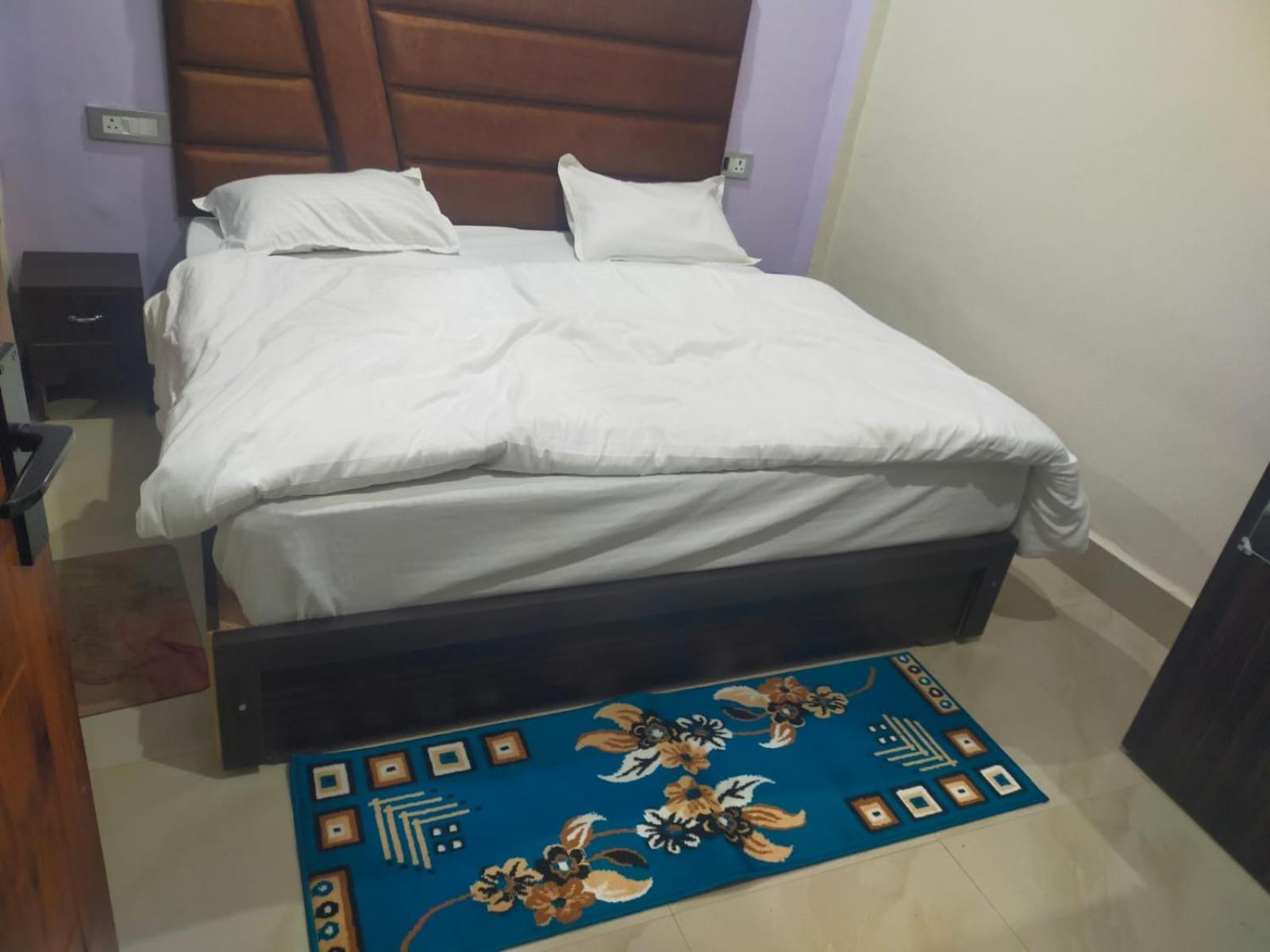 فندق Dixit Residency Vrindāvan المظهر الخارجي الصورة