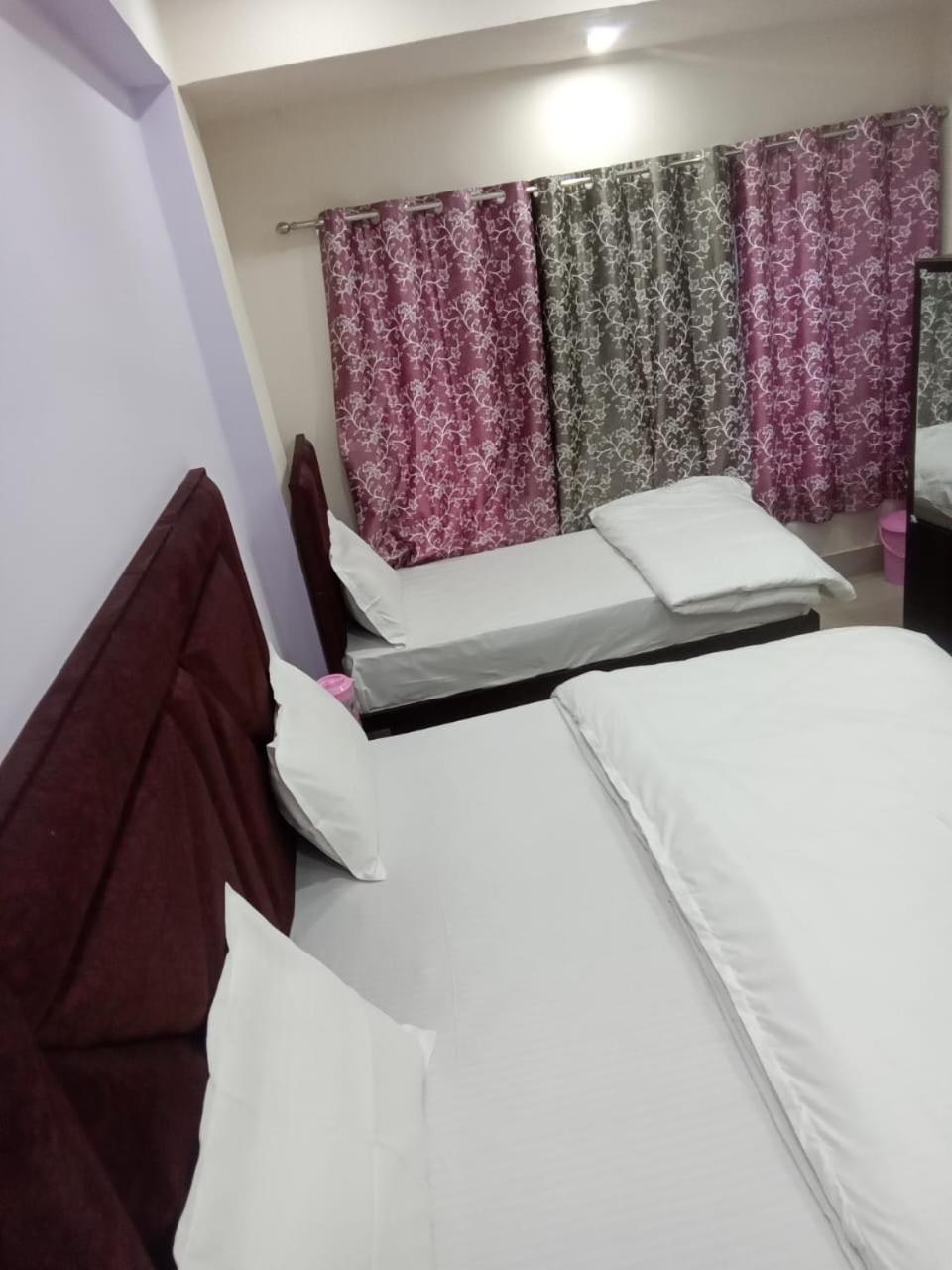 فندق Dixit Residency Vrindāvan المظهر الخارجي الصورة
